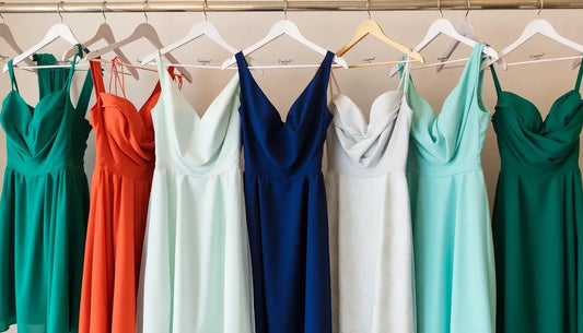 Les Robes de Cocktail Courtes et Élégantes: Sélection des Meilleurs Modèles pour 2025